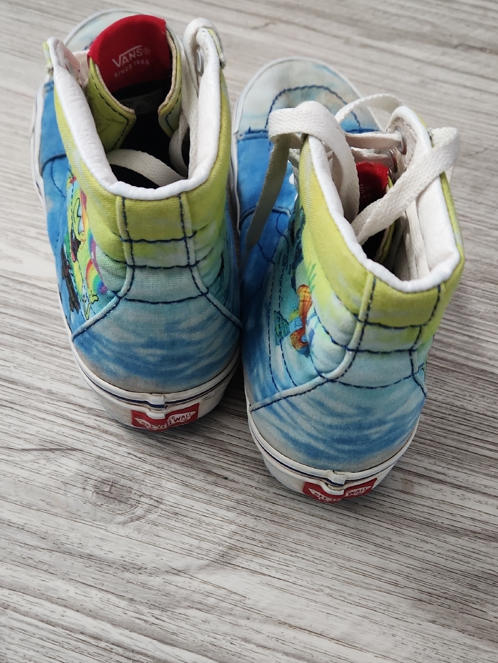 Vans Kids Spongebob High-Top Sneakers in Blue and Yellow Tie-Dye